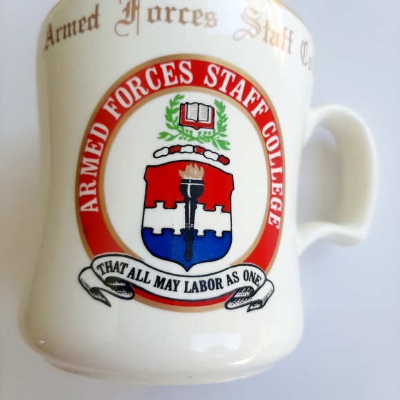 VTG ARMED FORCES COLLEGE MUG - Picture 3 of 10